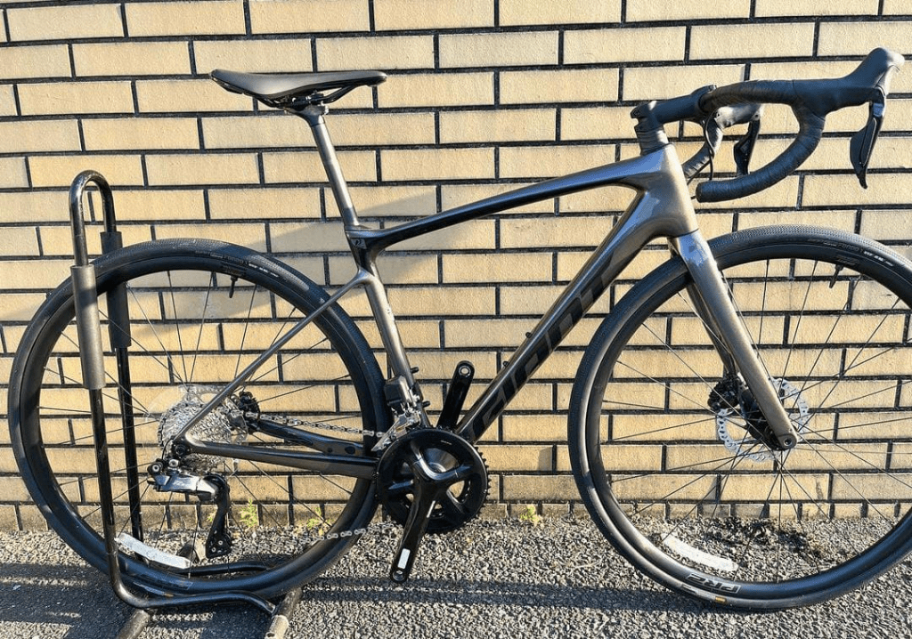 Giant Defy