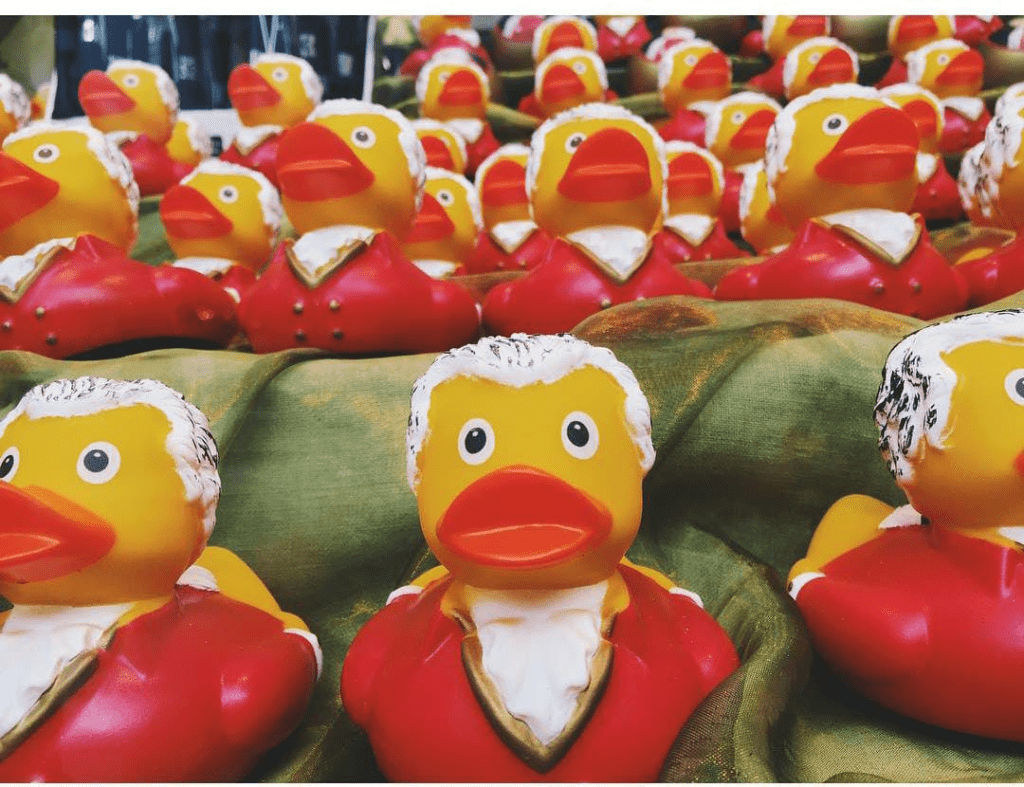 Mozart Rubber Ducks - Quack in Musical Style