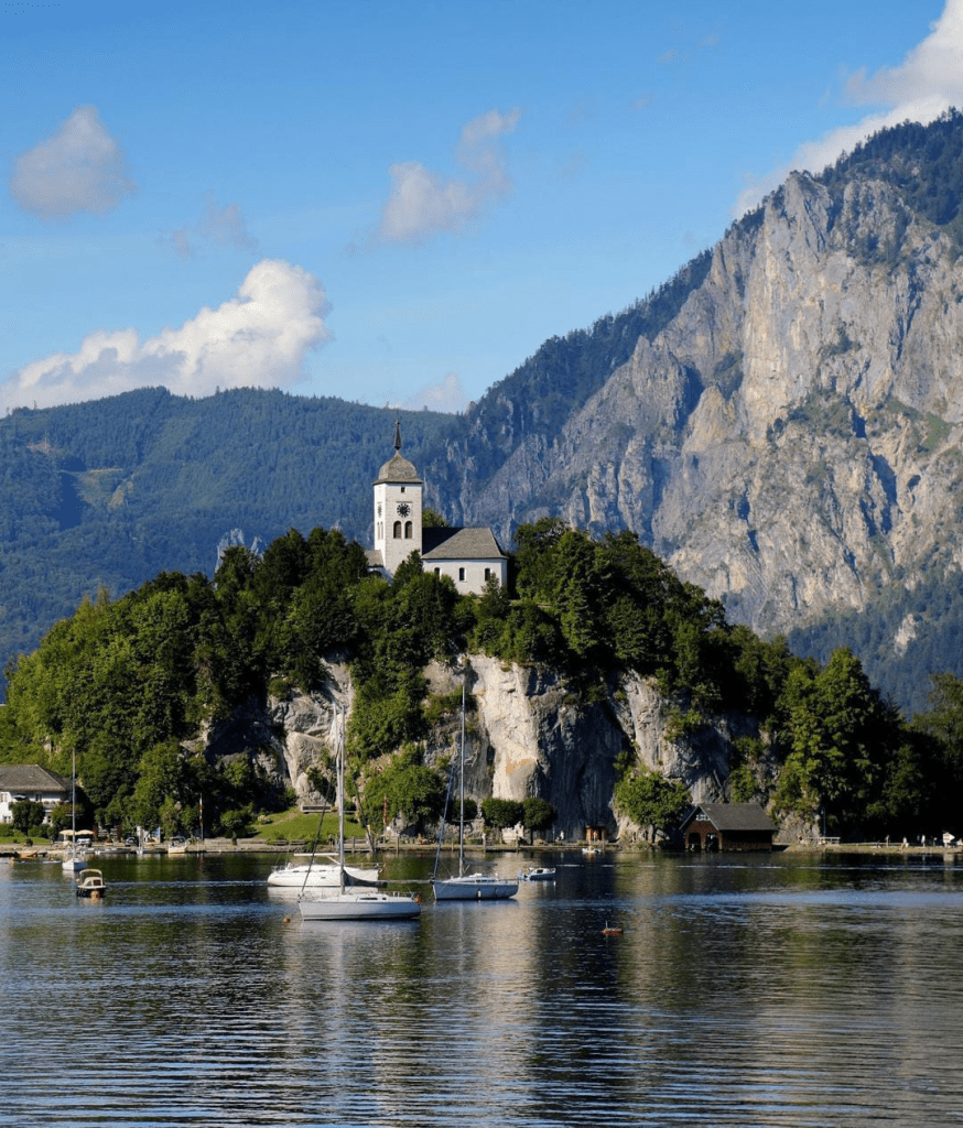 Tranquil Majesty Exploring the Wonders of Traunsee